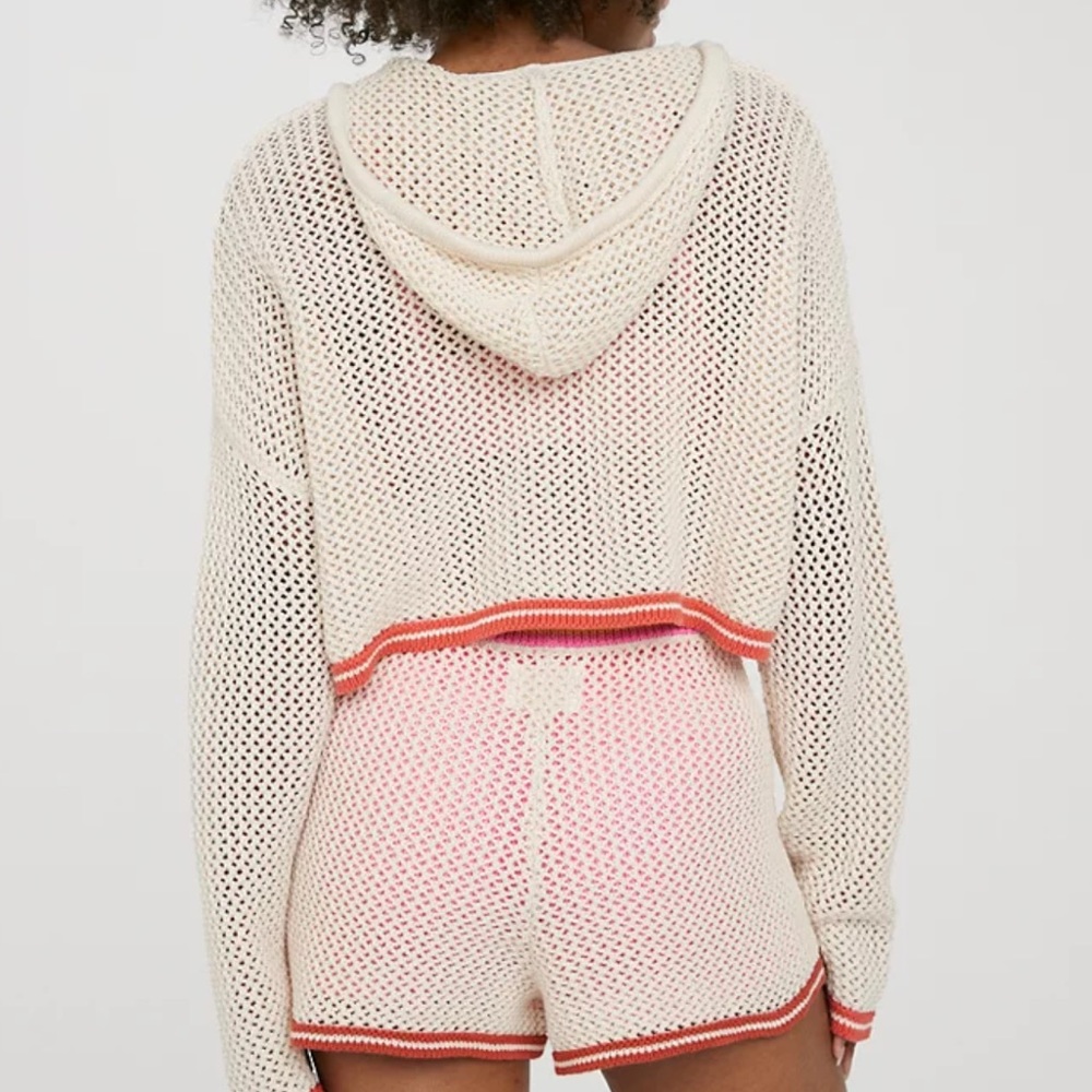 ❌Offline by Aerie Crochet Sweater & Shorts Set Size Medium - Picture 2 of 16